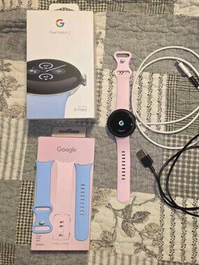 ​Google Pixel Watch 2 41mm Silver Wi-Fi + Spigen Case + Extra Bands &